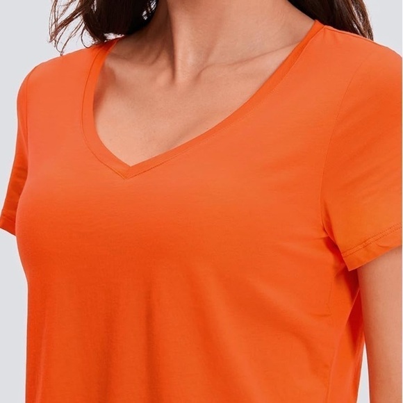 CRZ YOGA Orange V-Neck Crop Top - Picture 3 of 3